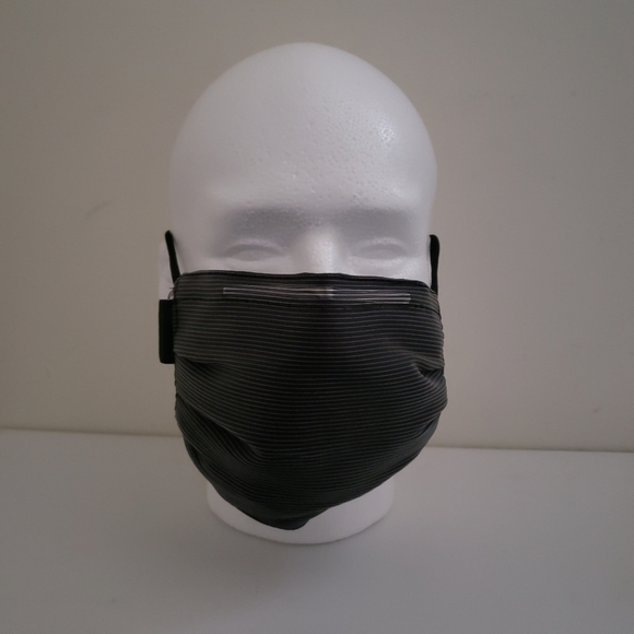 Fashion Light up Adults and Kids LED FACE MASK - Picture 10 of 10